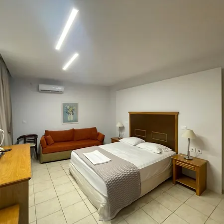 Danae Hotel Aegina
