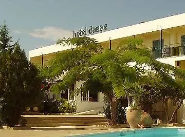Danae 3*