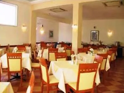 Hotel Danae 3*